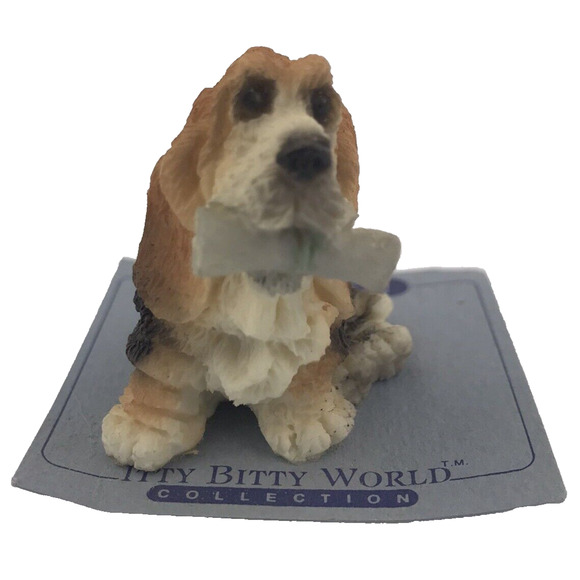 Vtg Itty Bitty World Critters "Basset w/ Newspaper" 1986 Hound Dog Figurine Mini - Picture 3 of 9
